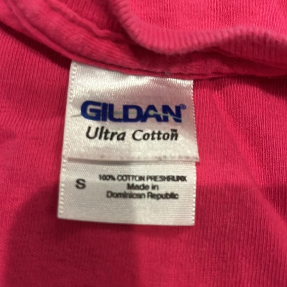 Bundle of two pineapple Willy’s T-shirts. - Picture 7 of 11